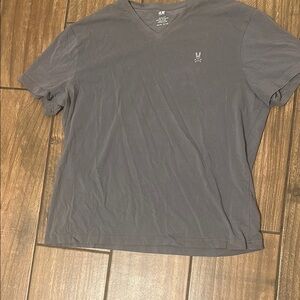 H&M Gray Short Sleeve Tee Casual Fit